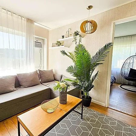 Otel Cofy Rentals, A/c, Free Parking, Online Check-in!