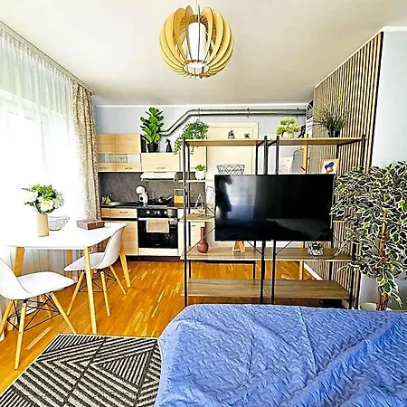 Cofy Rentals, A/c, Free Parking, Online Check-in! Hotel Tallinn